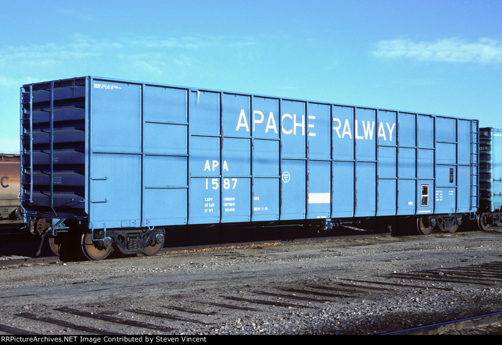 Apache Railway 6810 cf woodchip gondola APA #1587